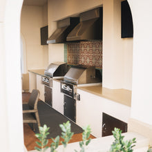 Load image into Gallery viewer, Summerset Resort Grill - 30"