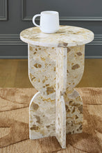Load image into Gallery viewer, Treygan Accent Table