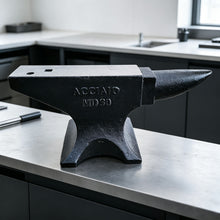 Load image into Gallery viewer, Single Horn Anvil 66Lbs Cast Steel Anvil smith For Sale Forge Tools And Equipment Anvil Rugged Round Horn Anvil smith Jewelers Metalsmith smith Tool - Black
