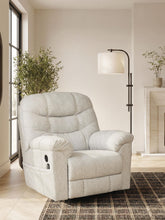 Load image into Gallery viewer, Linenfield - Zero Wall Recliner
