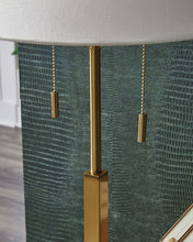 Load image into Gallery viewer, Haigwood - Metal Lamp
