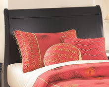Load image into Gallery viewer, Huey Vineyard - Youth Sleigh Headboard
