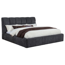 Load image into Gallery viewer, Branson - Platform Bed With Tufted Headboard
