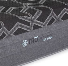 Load image into Gallery viewer, 14" Smooth Top Foam, Ultra Plush Mattress
