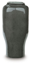Load image into Gallery viewer, Kierlain - Vase

