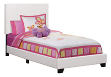 Load image into Gallery viewer, Bed, Upholstered, Transitional
