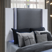 Load image into Gallery viewer, Moon - Bed &amp; LED Accent Lighting
