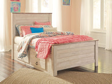Load image into Gallery viewer, Willowton - Panel Bed
