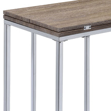 Load image into Gallery viewer, Danson - Weathered Accent Table - Oak
