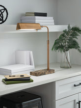Load image into Gallery viewer, Yafe - Metal Lamp
