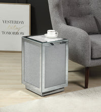Load image into Gallery viewer, Noralie - Accent Table - Silver - Mirror

