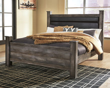 Load image into Gallery viewer, Wynnlow - Poster Bed
