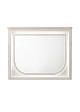 Load image into Gallery viewer, Laveda - Mirror With LED - White
