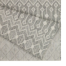 Load image into Gallery viewer, Sunshine - 5'3" X 7'3" Indoor &amp; Outdoor Area Rug Polypropylene - Silver
