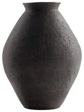 Load image into Gallery viewer, Hannela - Vase
