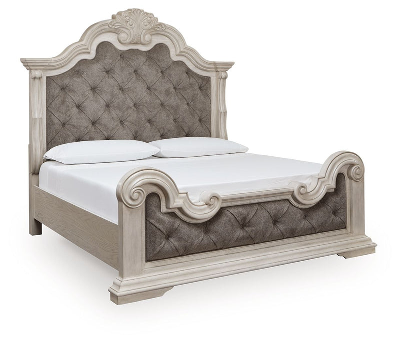 Bruchandi - Upholstered Panel Bed