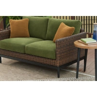 Horizon Hall Loveseat w/Cushion