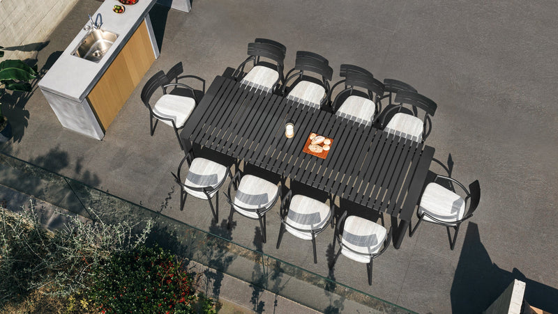 Elegant Extension Outdoor Dining Table