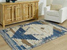 Load image into Gallery viewer, Varnler - Rug
