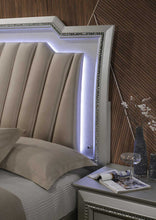 Load image into Gallery viewer, Kaitlyn - Bed With LED &amp; Storage

