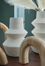 Load image into Gallery viewer, Maddwarth - Accessory Set (Set of 5) - White / Natural Brown
