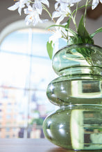 Load image into Gallery viewer, Renethorne - Vase
