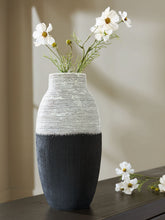 Load image into Gallery viewer, Girtha - Vase
