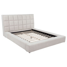 Load image into Gallery viewer, Oliver - Platform Bed
