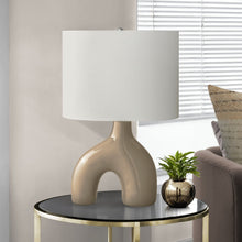 Load image into Gallery viewer, Contemporary Table Lamp With Shade
