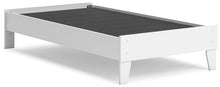 Load image into Gallery viewer, Hallityn - Platform Bed
