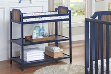 Load image into Gallery viewer, Brees - Changing Table
