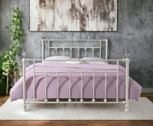 Load image into Gallery viewer, Comet - Bed, Elegant Spindle Design
