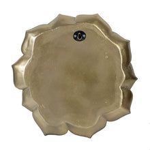 Load image into Gallery viewer, Succulent Wall Plaque Resin
