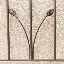 Load image into Gallery viewer, Metal Garden Trellis Rustproof For Climbing Plants Outdoor Flower Support
