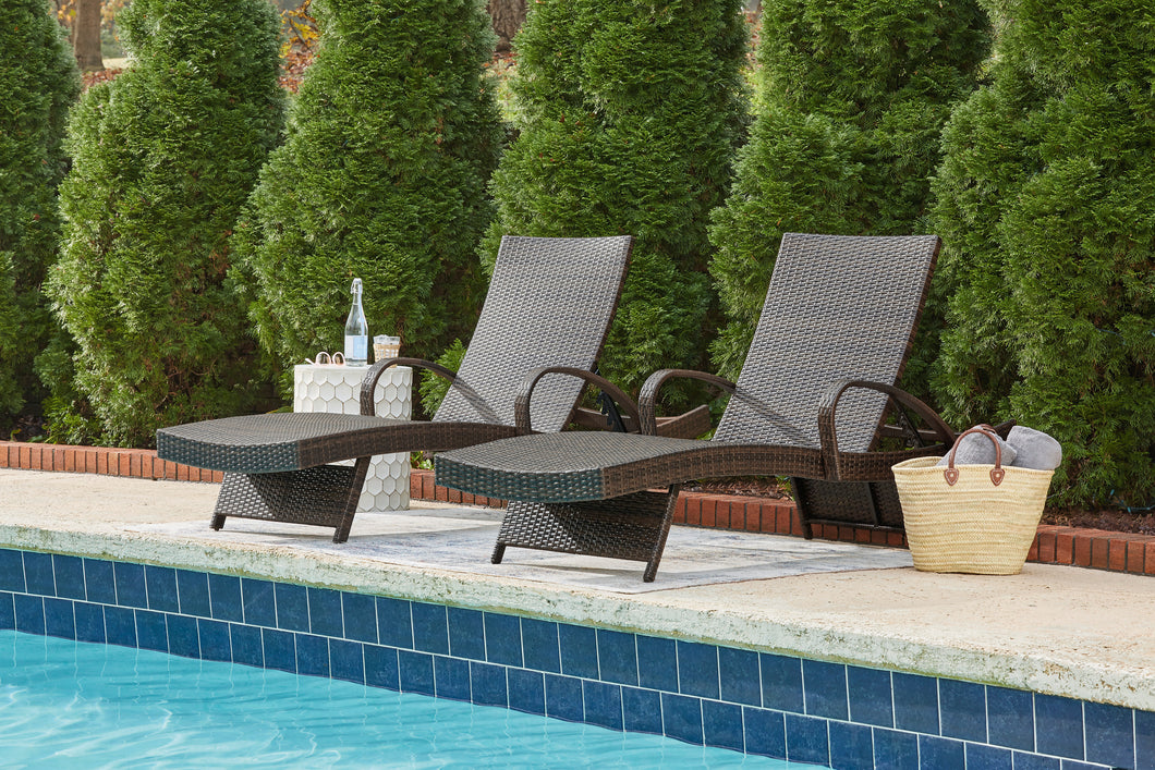 Kantana Set of 2 Chaise Lounges